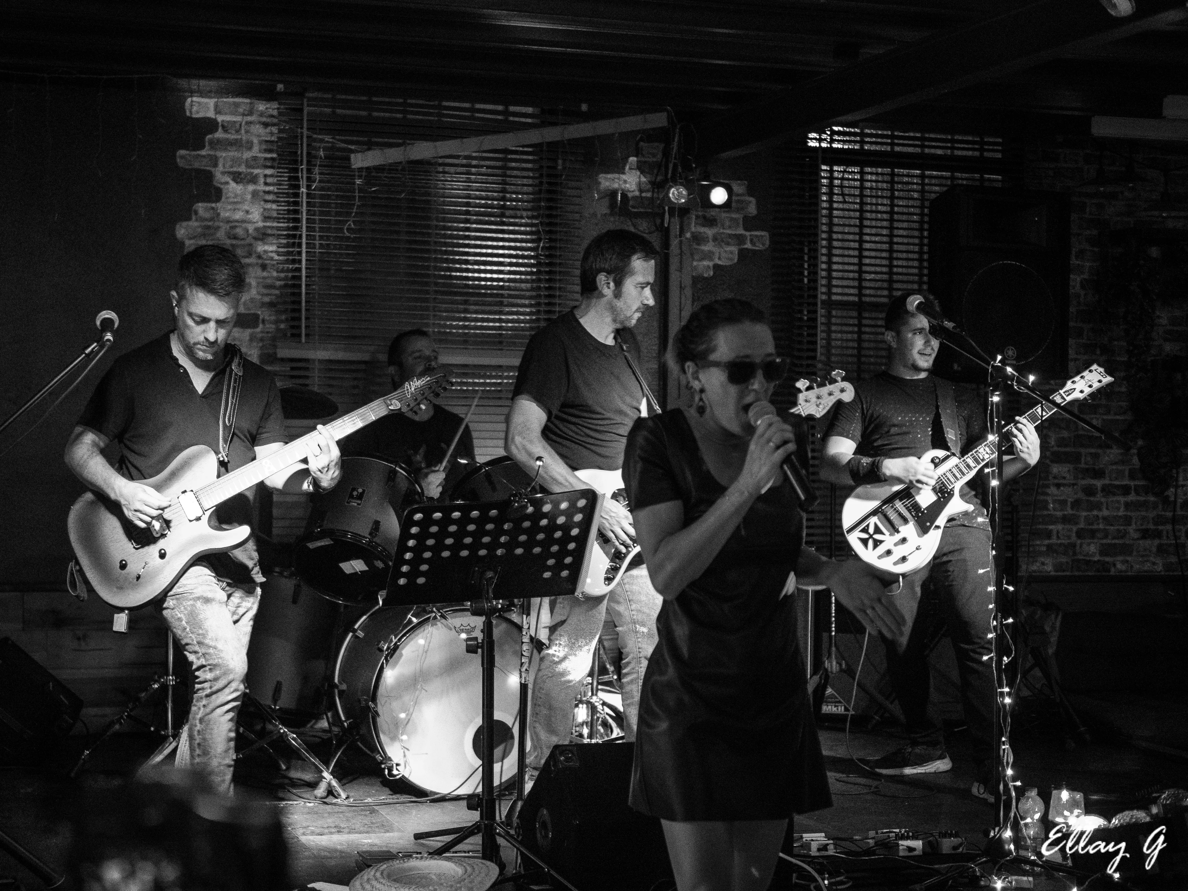 Photo Raise Your Life