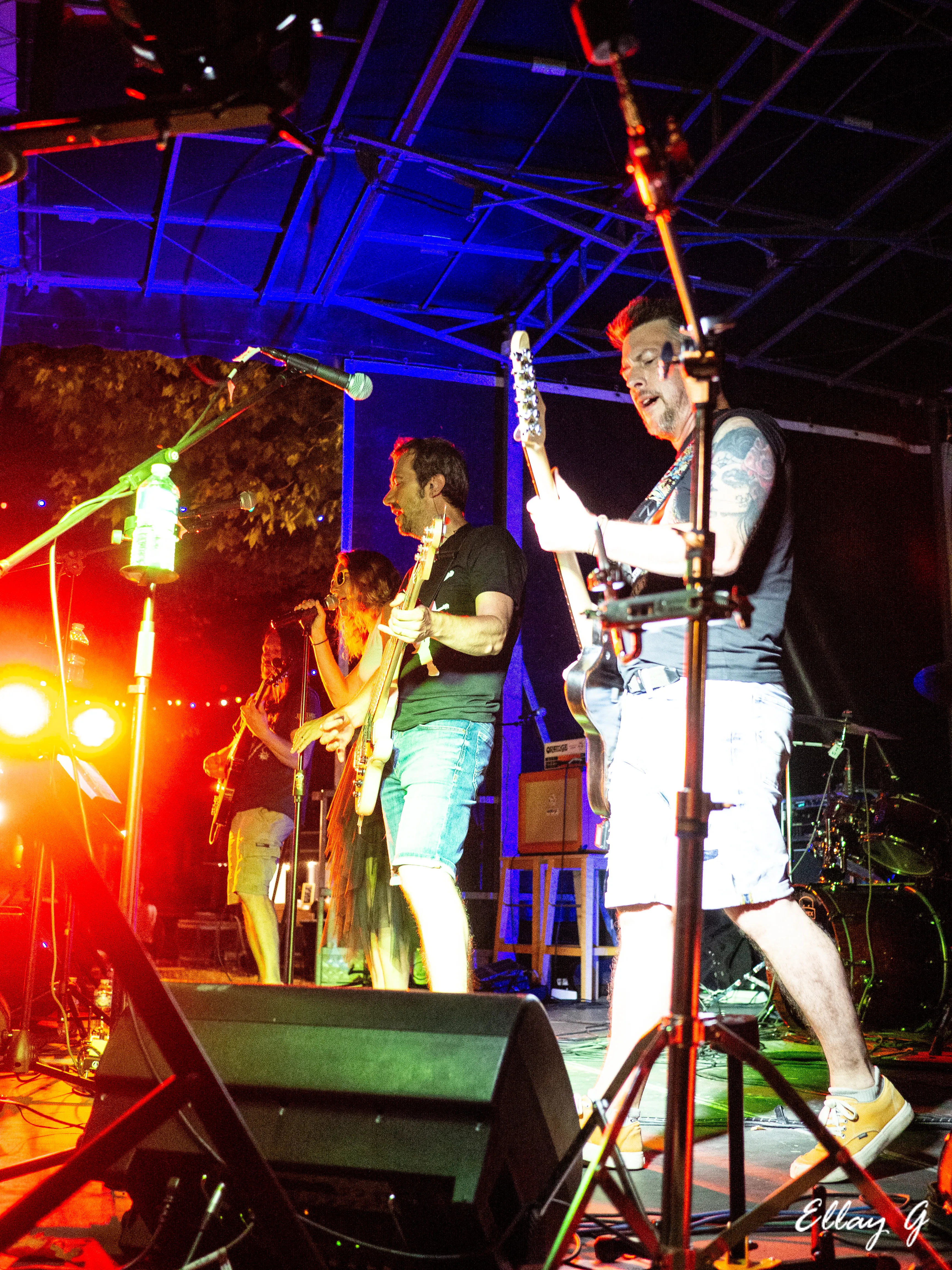 Photo Raise Your Life